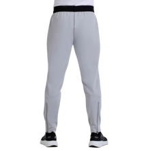 Carregar imatge al visor de la galeria,PANTALON BULLPADEL BAINO GRIS CLARO HOMBRE