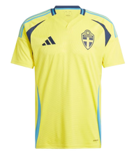 Carregar imatge al visor de la galeria,CAMISETA 1ª EQUIPACIÓN SUECIA EURO-24 - Squaddra