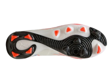 Cargar imagen en el visor de la galería, BOTAS PUMA FUTURE 8 MATCH FG/AG Wn's