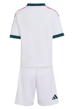 Charger l'image dans la galerie, MINI CONJUNTO 1A EQUIPACIÓN REAL MADRID 2026/27