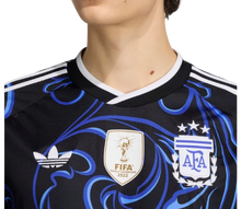 Load image into Gallery viewer, CAMISETA 2ª EQUIPACIÓN ARGENTINA MUNDIAL 2026