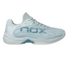 Carregar imatge al visor de la galeria,ZAPATILLAS DE PÁDEL NOX AT10 LUX