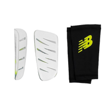 Carregar imatge al visor de la galeria,ESPINILLERAS NEW BALANCE FURON MATCH SLIP