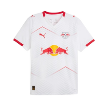 Cargar imagen en el visor de la galería, CAMISETA 1A EQUIPACION RB LEIPZIG 2025/26