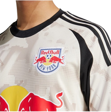 Cargar imagen en el visor de la galería, CAMISETA 1A EQUIPACIÓN RED BULL NEW YORK 2025/26