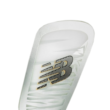Cargar imagen en el visor de la galería, ESPINILLERAS NEW BALANCE FURON PRO SLIP