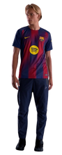Cargar imagen en el visor de la galería, CAMISETA 1A EQUIPACIÓN FC BARCELONA 2025/26