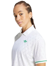 Carregar imatge al visor de la galeria,CAMISETA POLO BLANCA ADIDAS PARA MUJER