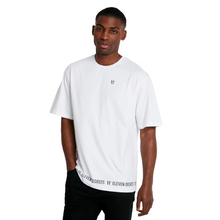 Cargar imagen en el visor de la galería, CAMISETA WHASHED HEM PRINT
