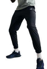 Cargar imagen en el visor de la galería, PANTALÓN NB SPORT ESSENTIALS JOGGER
