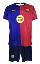 Cargar imagen en el visor de la galería, CONJUNTO 1A EQUIPACIÓN FC BARCELONA 2024/25 JR
