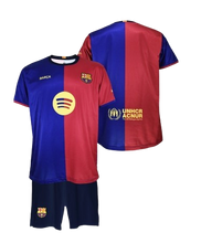 Cargar imagen en el visor de la galería, CONJUNTO 1A EQUIPACIÓN FC BARCELONA 2024/25 JR
