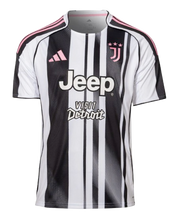 Charger l&#39;image dans la galerie, CAMISETA 1A EQUIPACIÓN JUVENTUS 2025/26
