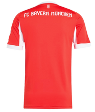 Cargar imagen en el visor de la galería, CAMISETA 1A EQUIPACIÓN FC BAYERN 2025/26
