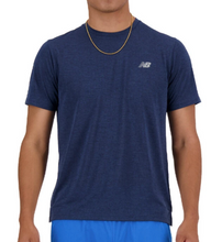 Cargar imagen en el visor de la galería, CAMISETA NB ATHLETICS ICE DARK BLUE
