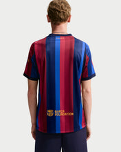 Cargar imagen en el visor de la galería, CAMISETA 1A EQUIPACIÓN FC BARCELONA 2026/27

