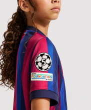 Carregar imatge al visor de la galeria,CAMISETA 1A EQUIPACIÓN FC BARCELONA 2026/27 JR
