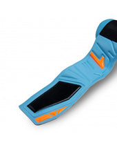 Cargar imagen en el visor de la galería, GUANTES DE PORTERO RINAT EGOTIKO X TRAINING
