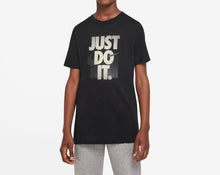 Cargar imagen en el visor de la galería, Camiseta Nike Unisex JR
