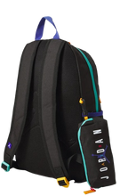 Cargar imagen en el visor de la galería, MOCHILA JORDAN CON ESTUCHE
