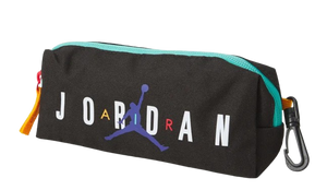MOCHILA JORDAN CON ESTUCHE