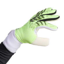 Cargar imagen en el visor de la galería, GUANTES DE PORTERO ADIDAS PREDATOR COMPETITION

