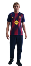 Cargar imagen en el visor de la galería, CAMISETA 1A EQUIPACIÓN FC BARCELONA 2025/26
