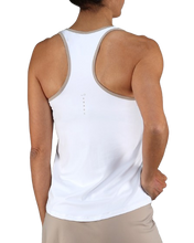 Charger l'image dans la galerie, CAMISETA ENDLESS CERCLE WHITE DELAVE - Squaddra
