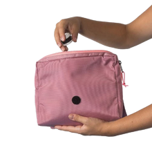 Cargar imagen en el visor de la galería, NECESSER ADIDAS COLOR ROSA MARTITA ORTEGA TEAM - Squaddra
