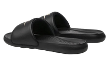 Load image into Gallery viewer, CHANCLAS NIKE VICTORI ONE SLIDE
