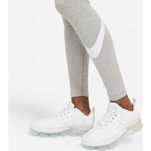 Cargar imagen en el visor de la galería, LEGGING NIKE SPORTSWEAR ESSENTIAL
