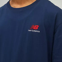 Cargar imagen en el visor de la galería, Camiseta Uni-ssentials Cotton
