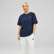 Cargar imagen en el visor de la galería, Camiseta Uni-ssentials Cotton

