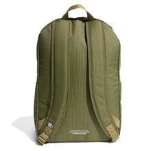 Cargar imagen en el visor de la galería, Mochila Adidas Classic Verde - Squaddra Street: Tienda de Ropa en Manresa
