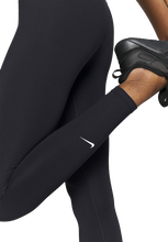 Cargar imagen en el visor de la galería, Leggings Nike Mujer ONE - Squaddra Street: Tienda de Ropa en Manresa
