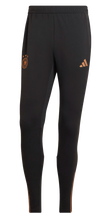 Cargar imagen en el visor de la galería, PANTALÓN LARGO ADIDAS ALEMANIA MUNDIAL QATAR 2022-2023
