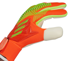 Cargar imagen en el visor de la galería, GUANTES DE PORTERO ADIDAS PREDATOR COMPETITION
