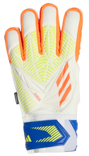 Cargar imagen en el visor de la galería, GUANTES DE PORTERO PREDATOR EDGE FINGERSAVE MATCH
