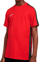 Cargar imagen en el visor de la galería, CAMISETA NIKE DEFIANT SPEED JR
