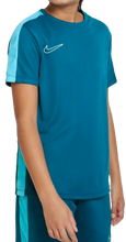 Cargar imagen en el visor de la galería, CAMISETA NIKE DEFIANT SPEED JR

