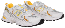 Cargar imagen en el visor de la galería, ZAPATILLAS NEW BALANCE 530 UNISEX
