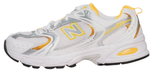 Cargar imagen en el visor de la galería, ZAPATILLAS NEW BALANCE 530 UNISEX
