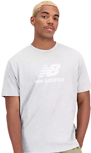 CAMISETA NB ESSENTIALS STACKED LOGO