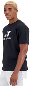 CAMISETA NB ESSENTIALS STACKED LOGO