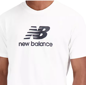 CAMISETA NB ESSENTIALS STACKED LOGO