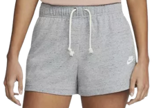 Cargar imagen en el visor de la galería, SHORT NIKE SPORTSWEAR GYM VINTAGE W
