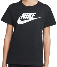 Cargar imagen en el visor de la galería, CAMISETA NIKE SPORTSWEAR NIÑA
