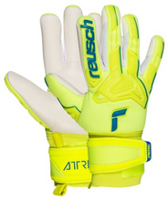 Cargar imagen en el visor de la galería, GUANTES DE PORTERO REUSCH FREEGEL ATTRAKT
