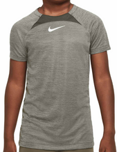 Cargar imagen en el visor de la galería, CAMISETA NIKE DRI-FIT ACADEMY JR
