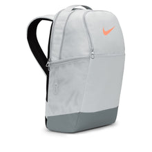 Cargar imagen en el visor de la galería, Mochila Nike Brasilia 9.5
